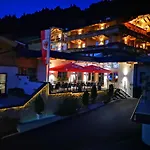 Aschauer Hof Z'fritzn מלון 3*
